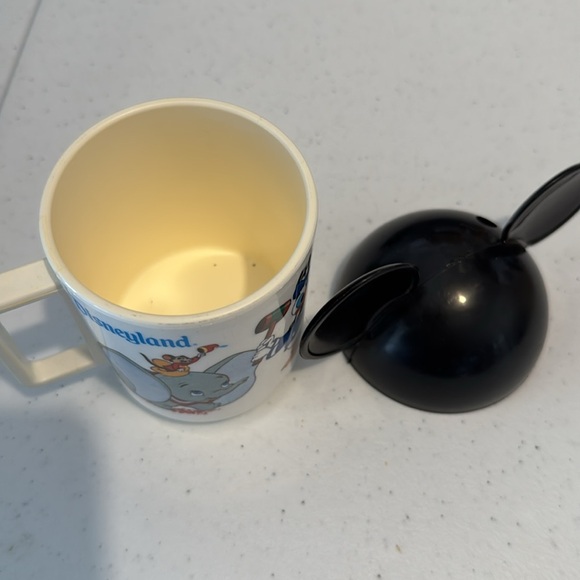 Disney Mickey Mouse Mug with Black Ears Lid - Picture 7 of 8